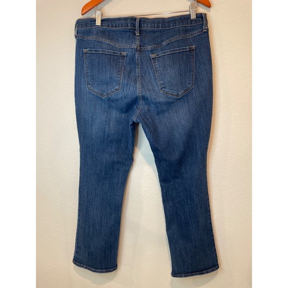 Old Navy Dark Wash Curvy Bootcut Jean - Picture 2 of 5